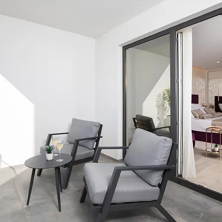 Valbrione - Luxury & 4* Valbandon