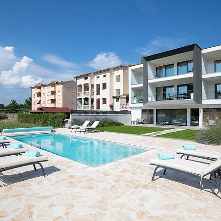Valbrione - Luxury & 4* Valbandon